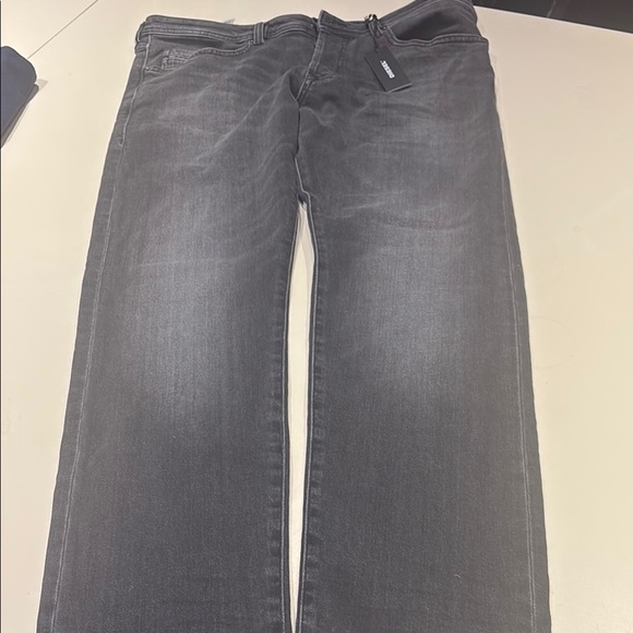 Diesel Gray Straight Jeans Versatile and Stylish